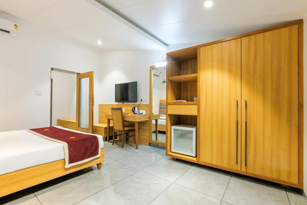 Gold Beach Villa Даман Екстериор снимка