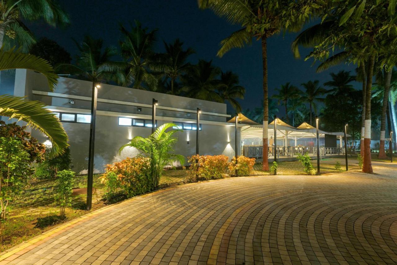 Gold Beach Villa Даман Екстериор снимка